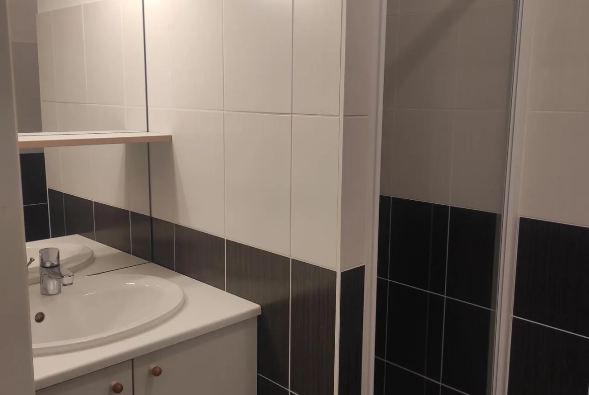 Appartement 46 m² à Épinal avec terrasse, ascenseur et parking couvert 