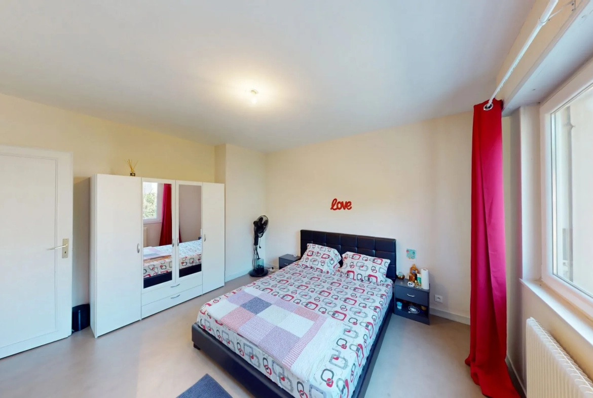 Appartement lumineux de 85 m² avec balcon, loggia et garage à Mulhouse secteur Nouveaux Bassins 