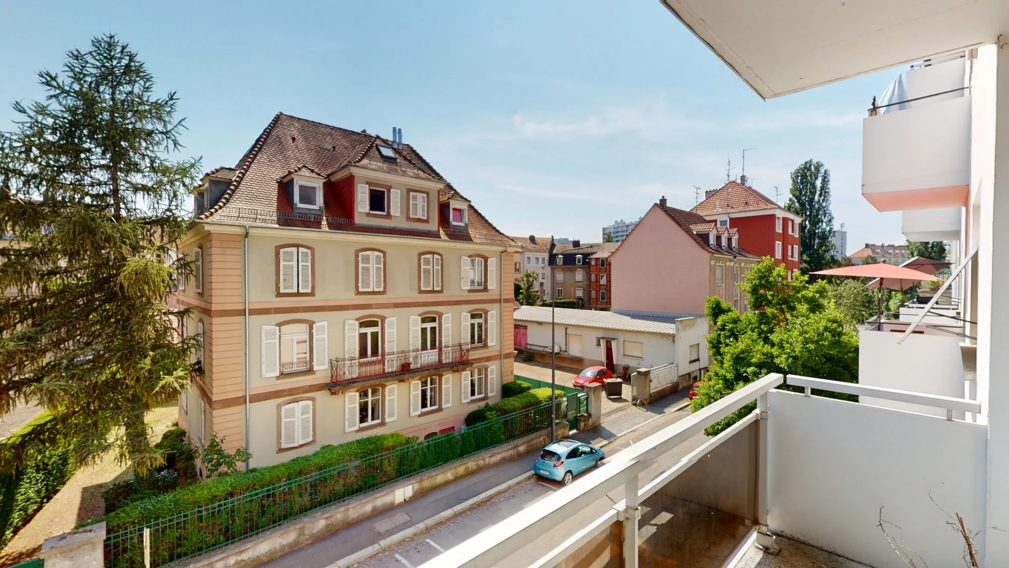 Appartement lumineux de 85 m² avec balcon, loggia et garage à Mulhouse secteur Nouveaux Bassins 