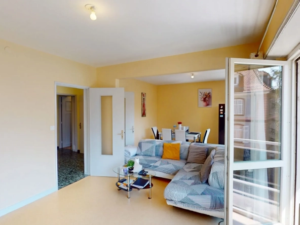 Appartement lumineux de 85 m² avec balcon, loggia et garage à Mulhouse secteur Nouveaux Bassins