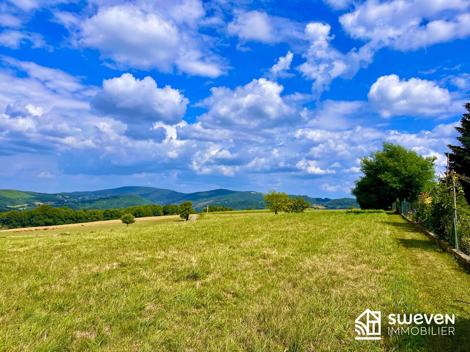 A VENDRE COUSERANS  Terrain constructible de 2358 m² avec vue à Sainte Croix Volvestre 