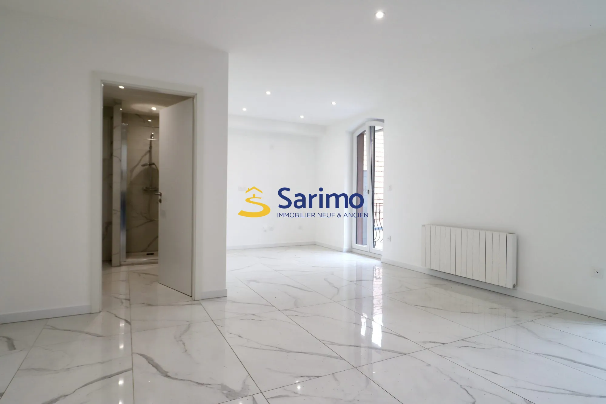 Appartement 2 pièces rénové avec balcon et parking à Hoerdt 