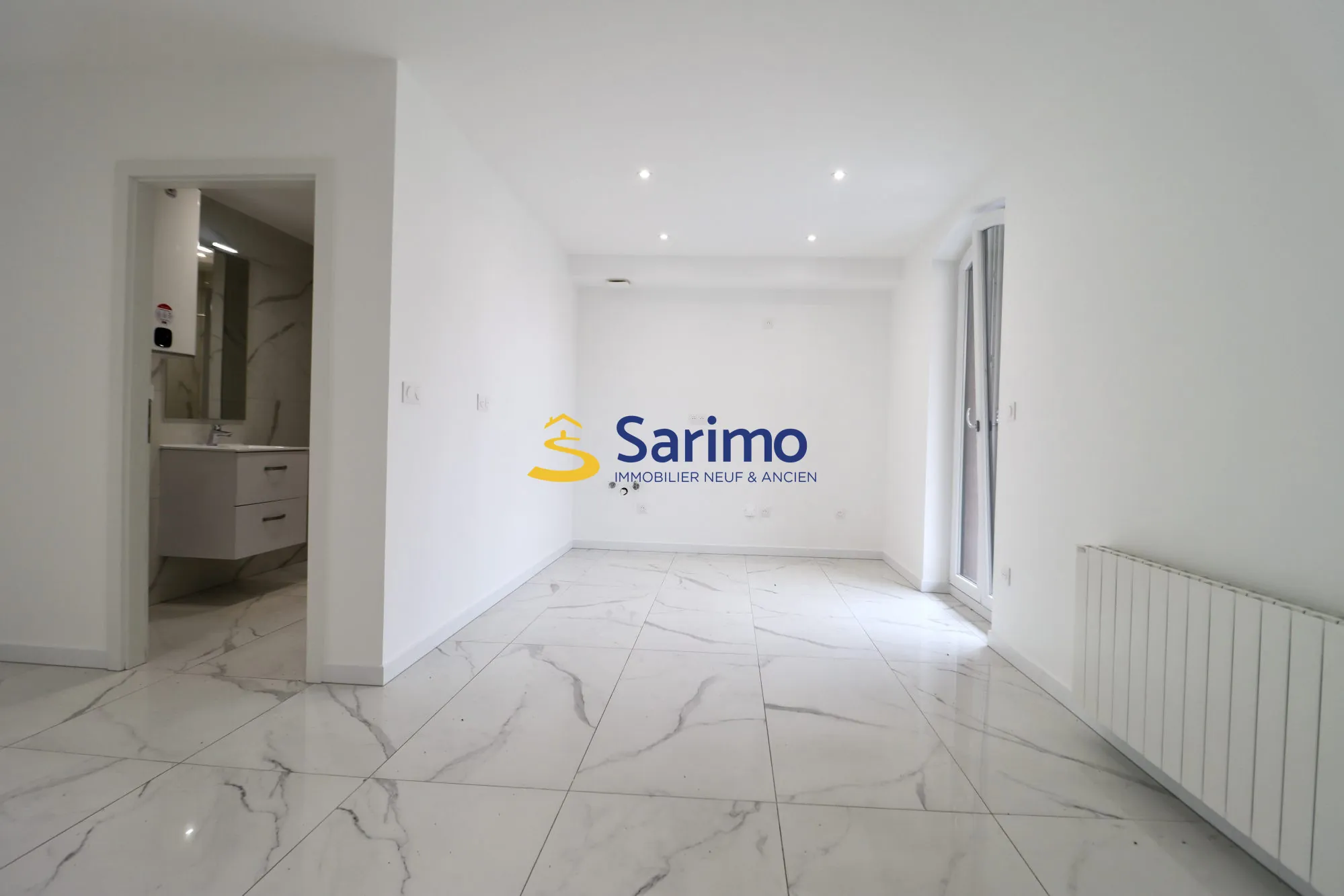 Appartement 2 pièces rénové avec balcon et parking à Hoerdt 