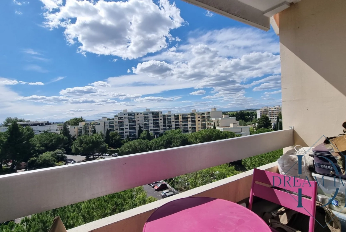 Studio 17m² à Montpellier, location avec vue dégagée et parking collectif 