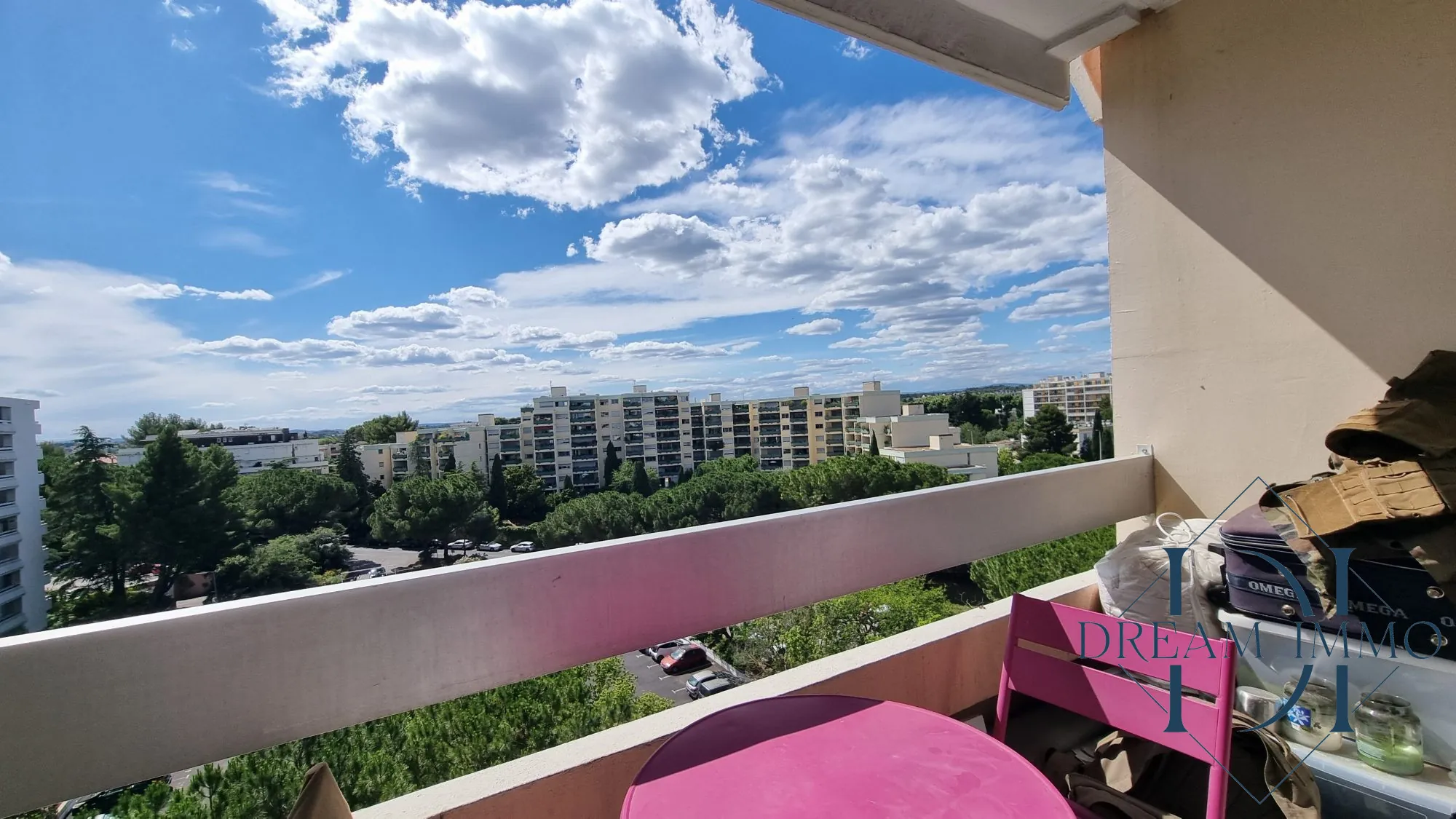 Studio 17m² à Montpellier, location avec vue dégagée et parking collectif 