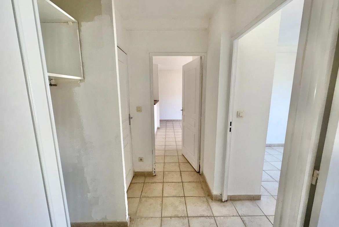 Appartement T3 récent avec parking au port de La Seyne-sur-Mer 