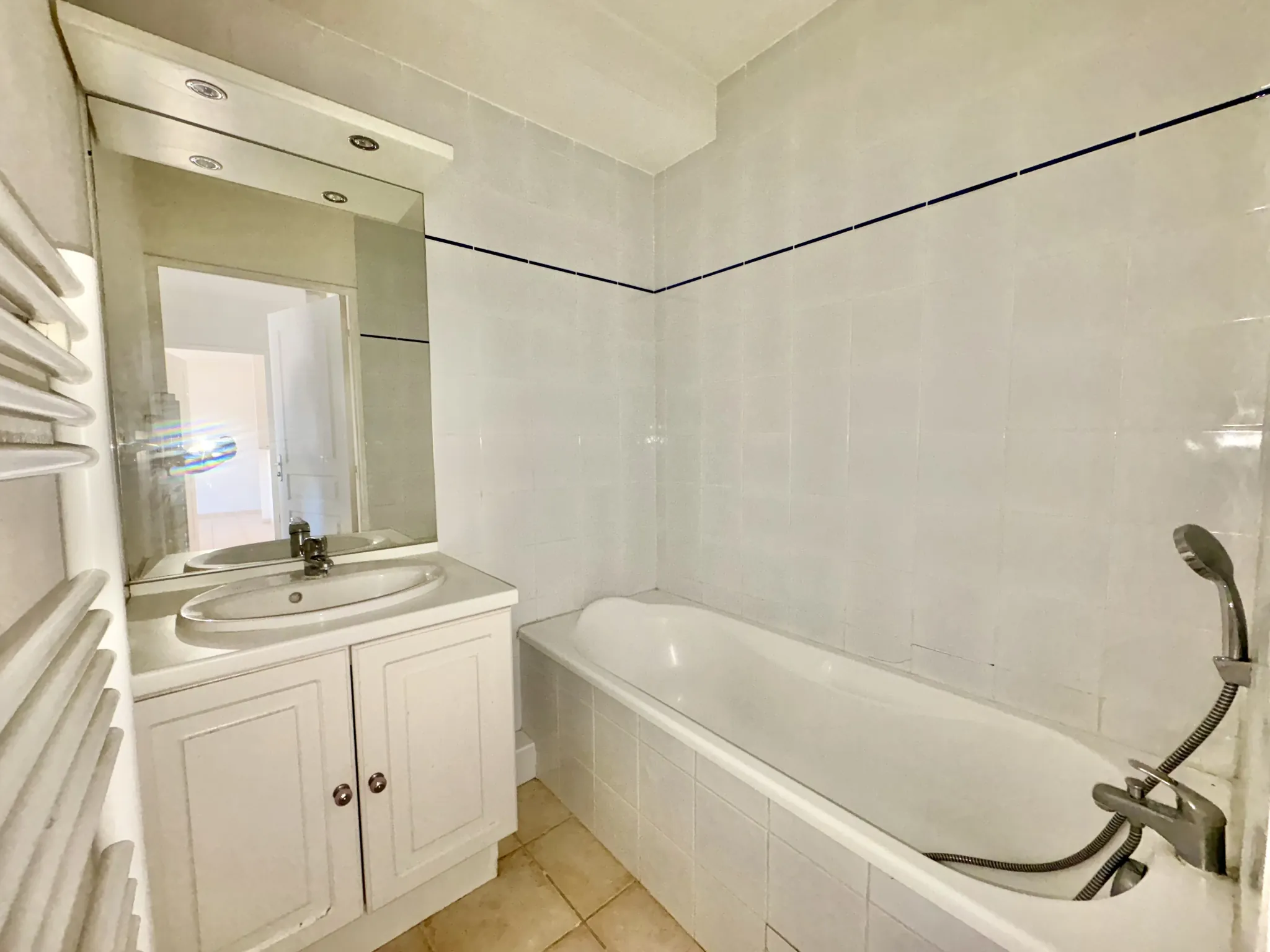 Appartement T3 récent avec parking au port de La Seyne-sur-Mer 