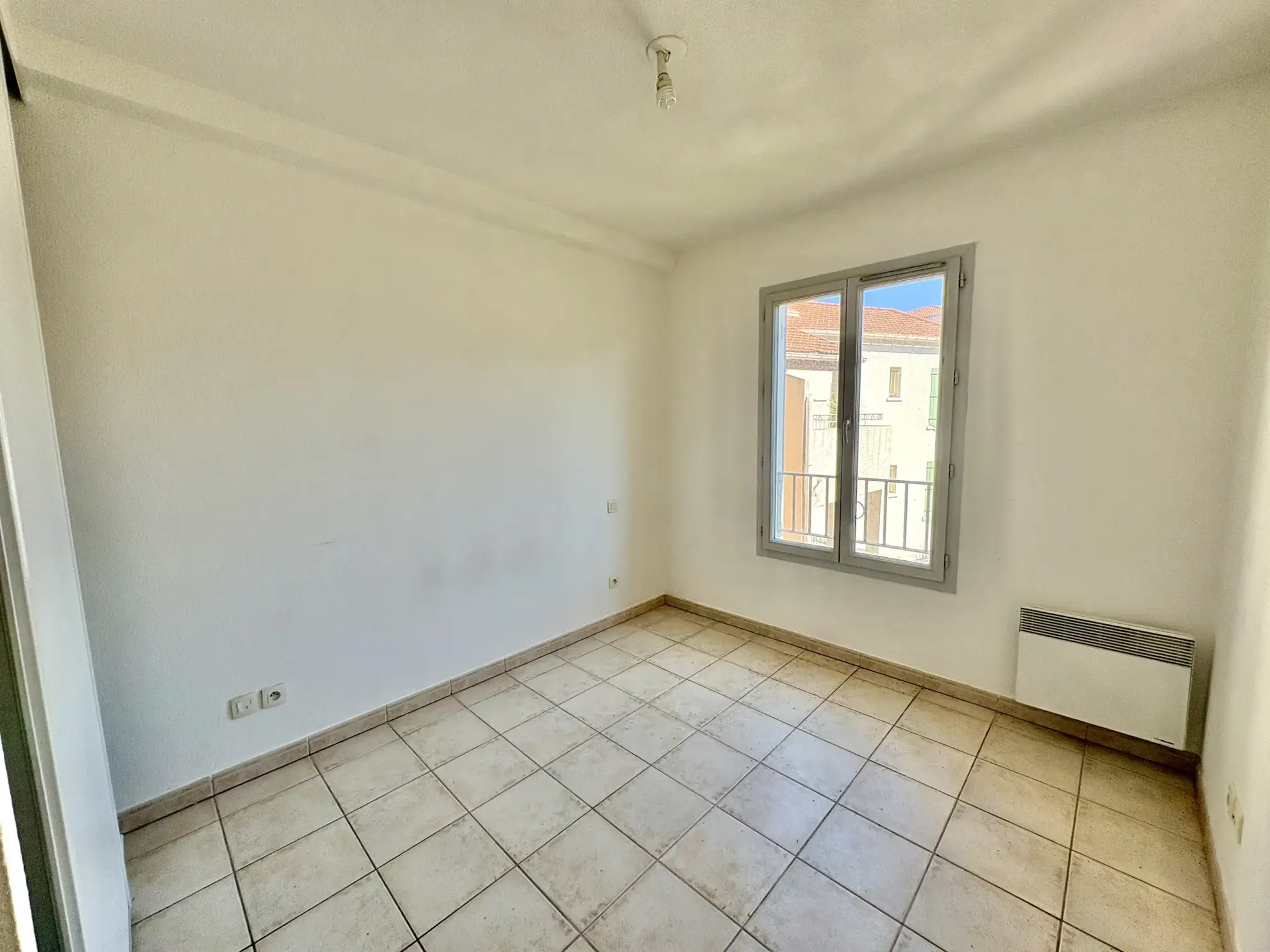 Appartement T3 récent avec parking au port de La Seyne-sur-Mer 