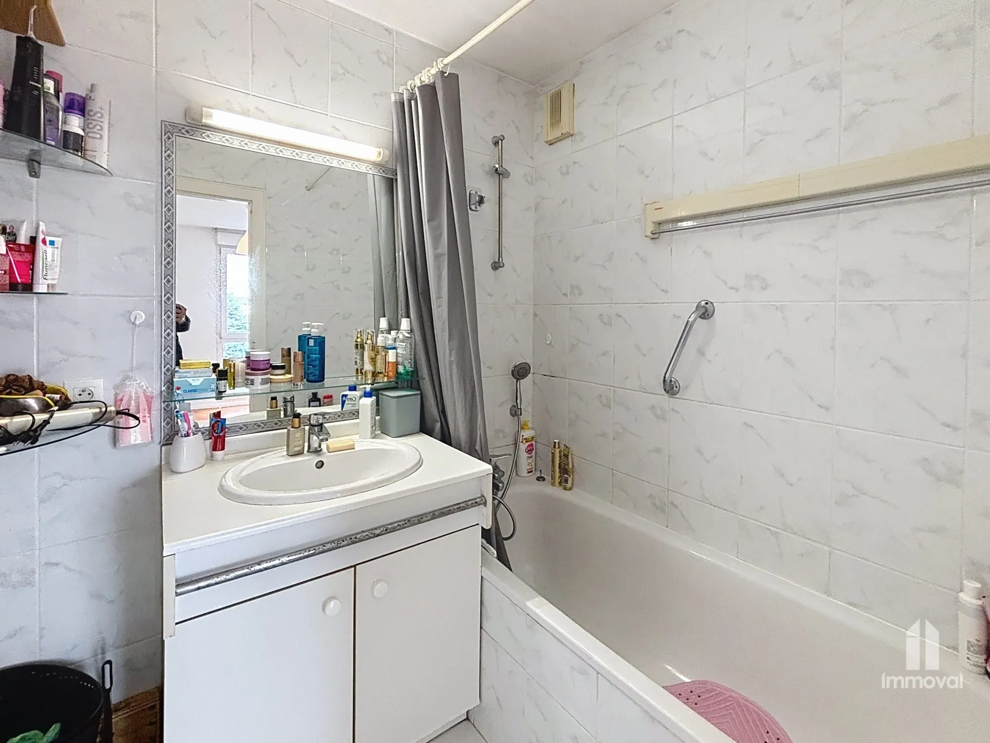 Appartement T2 à Neudorf, Strasbourg - 45,57 m² avec cave et ascenseur 