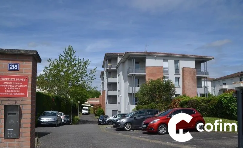 Appartement T2 meublé avec piscine à Pau, proche université et commodités 
