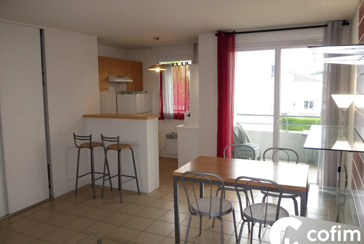 Appartement T2 meublé avec piscine à Pau, proche université et commodités 