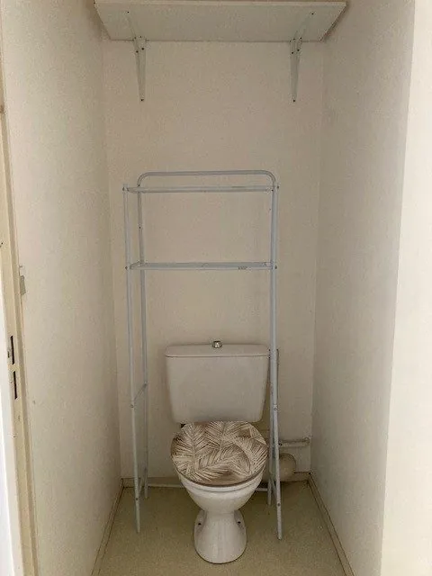A vendre appartement 2 pièces de 42 m² centre Rennes avec garage et cave 