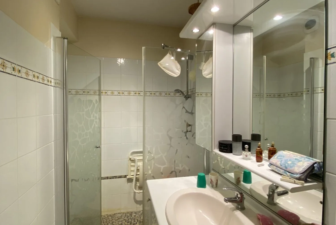 Appartement T4 lumineux avec terrasse à vendre à Valence 
