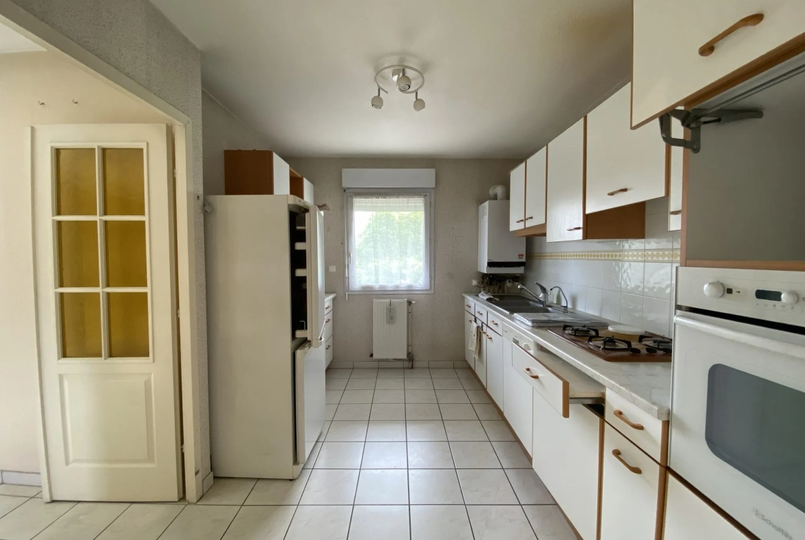 Appartement T4 lumineux avec terrasse à vendre à Valence 