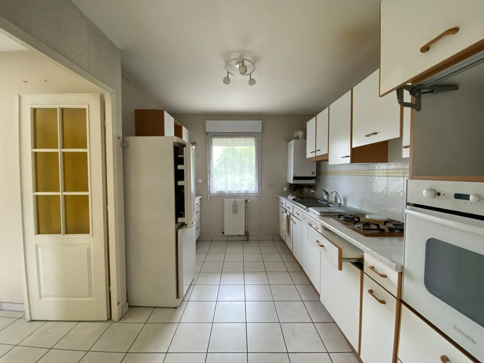 Appartement T4 lumineux avec terrasse à vendre à Valence 