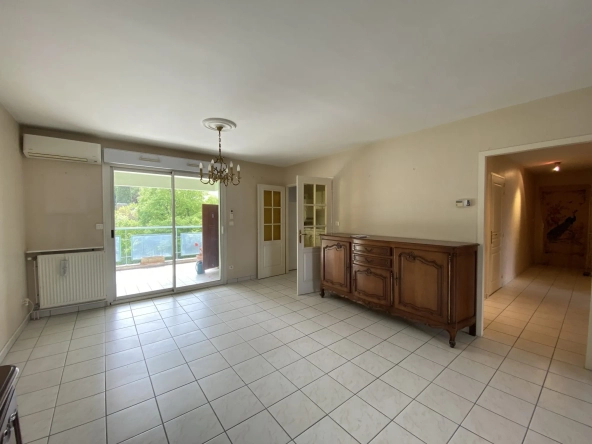 Appartement T4 lumineux avec terrasse à vendre à Valence