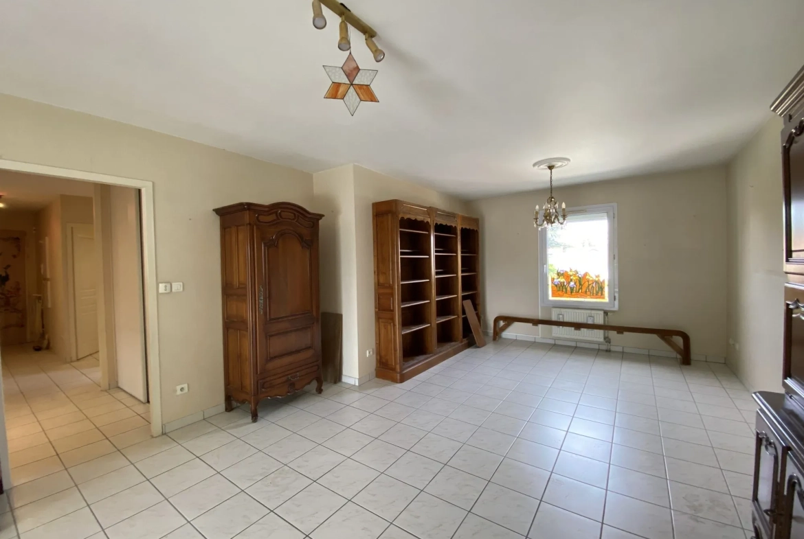 Appartement T4 lumineux avec terrasse à vendre à Valence 