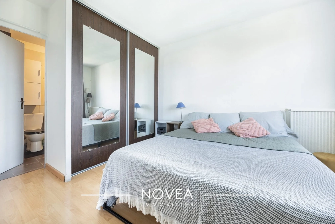 Appartement T1 de 36 m² au dernier étage à Meyzieu avec ascenseur 