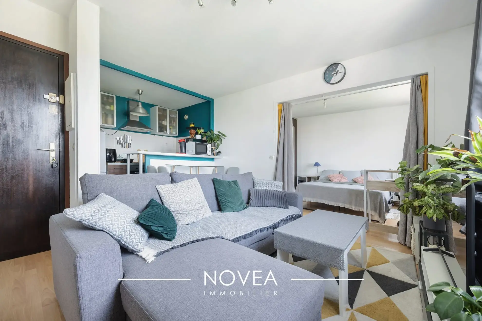 Appartement T1 de 36 m² au dernier étage à Meyzieu avec ascenseur 