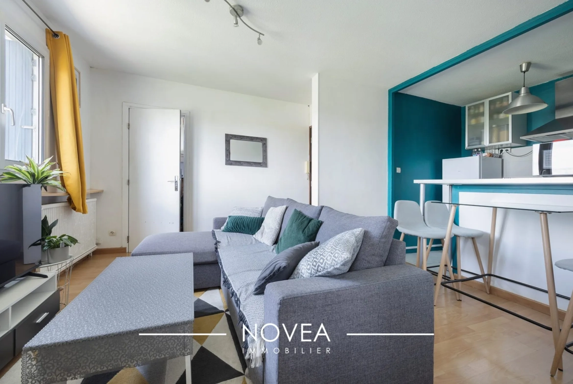 Appartement T1 de 36 m² au dernier étage à Meyzieu avec ascenseur 