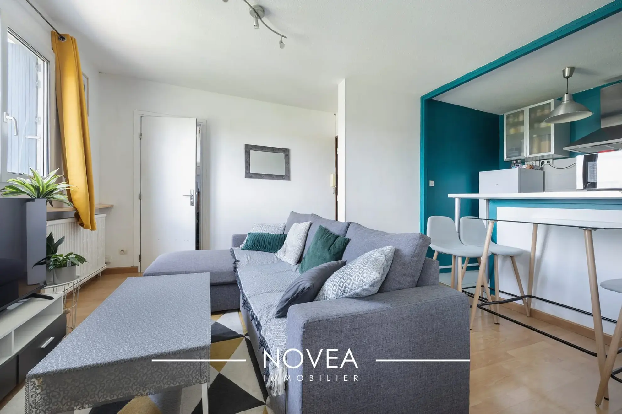 Appartement T1 de 36 m² au dernier étage à Meyzieu avec ascenseur 