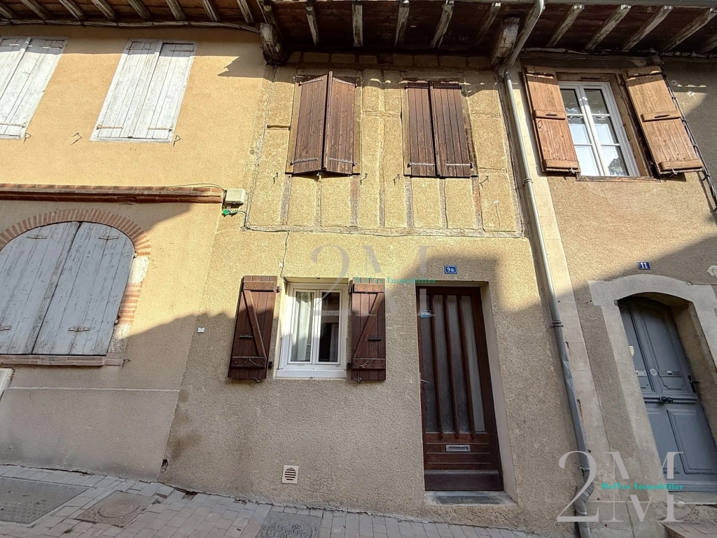 Investissement immobilier à Gimont : Immeuble de rapport avec deux appartements loués