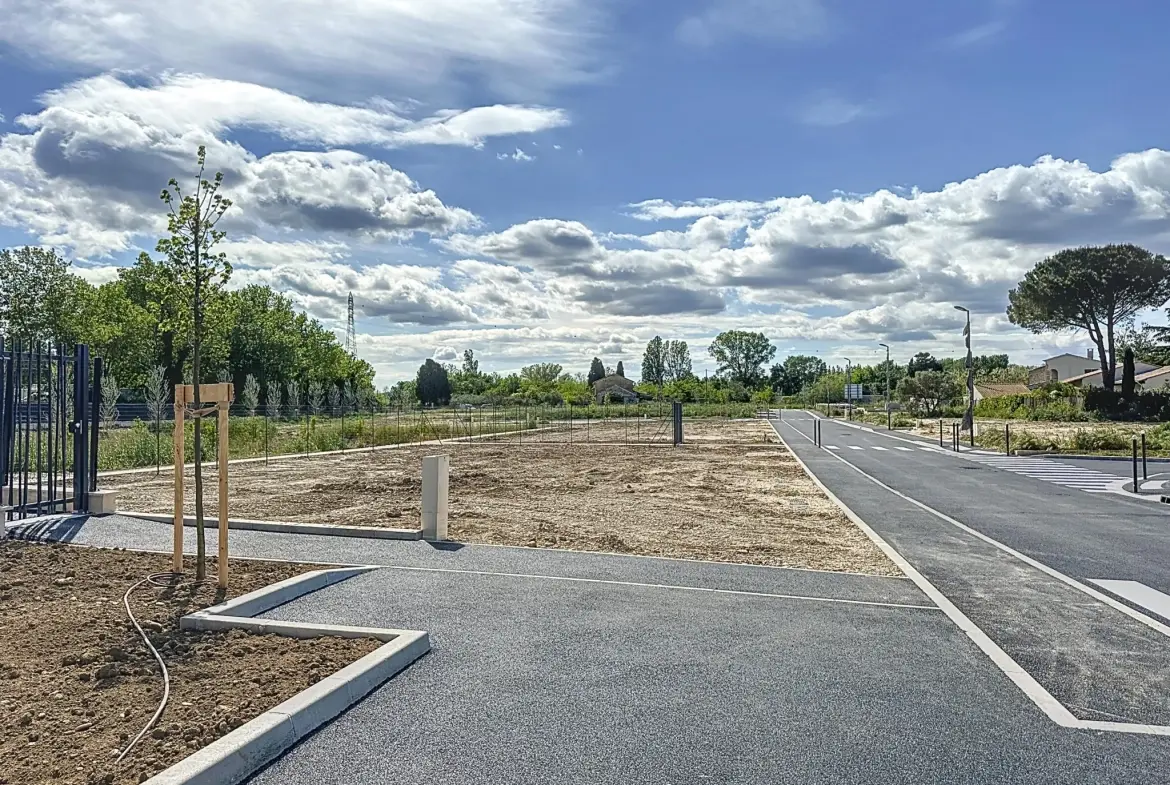Terrain à bâtir sécurisé à Le Pontet – 410 m², lot n°30, idéal pour votre maison 