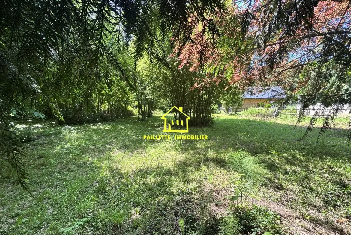 Terrain de loisirs non constructible à vendre à Quetteville, 2200 m² en zone agricole 