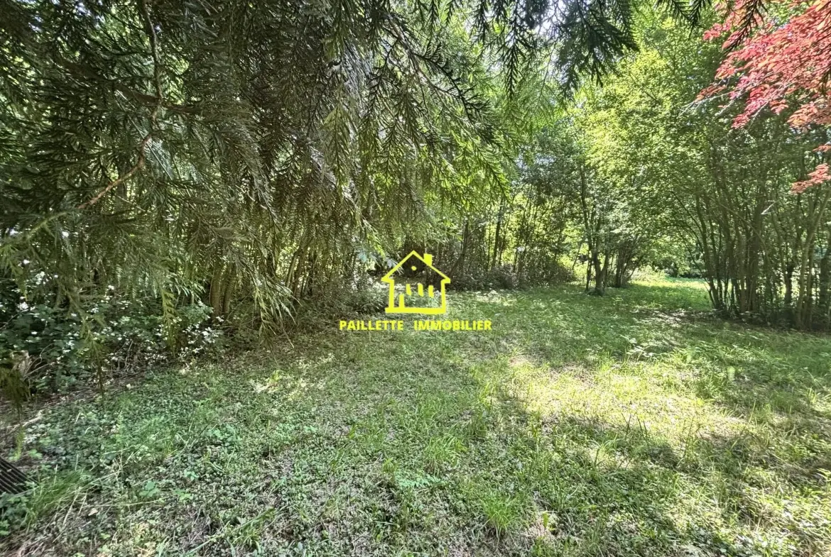 Terrain de loisirs non constructible à vendre à Quetteville, 2200 m² en zone agricole 