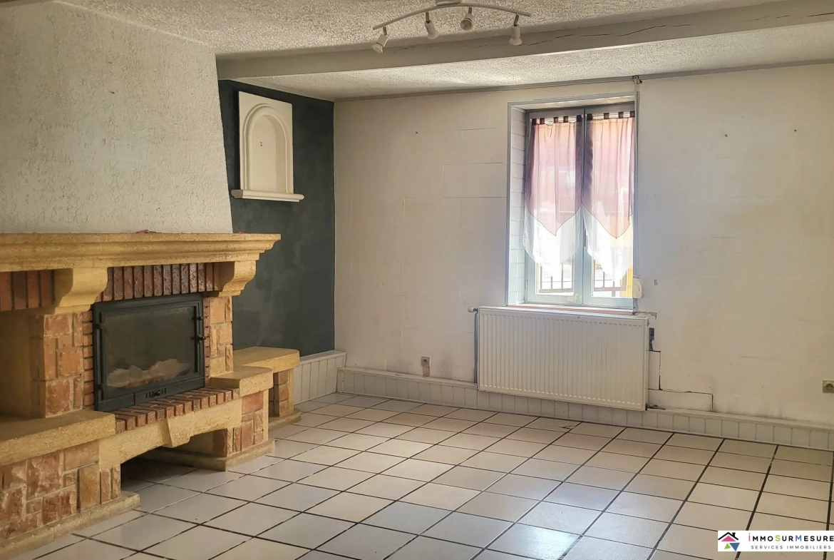 Maison familiale à Annezin avec 3 chambres, jardin et garage 