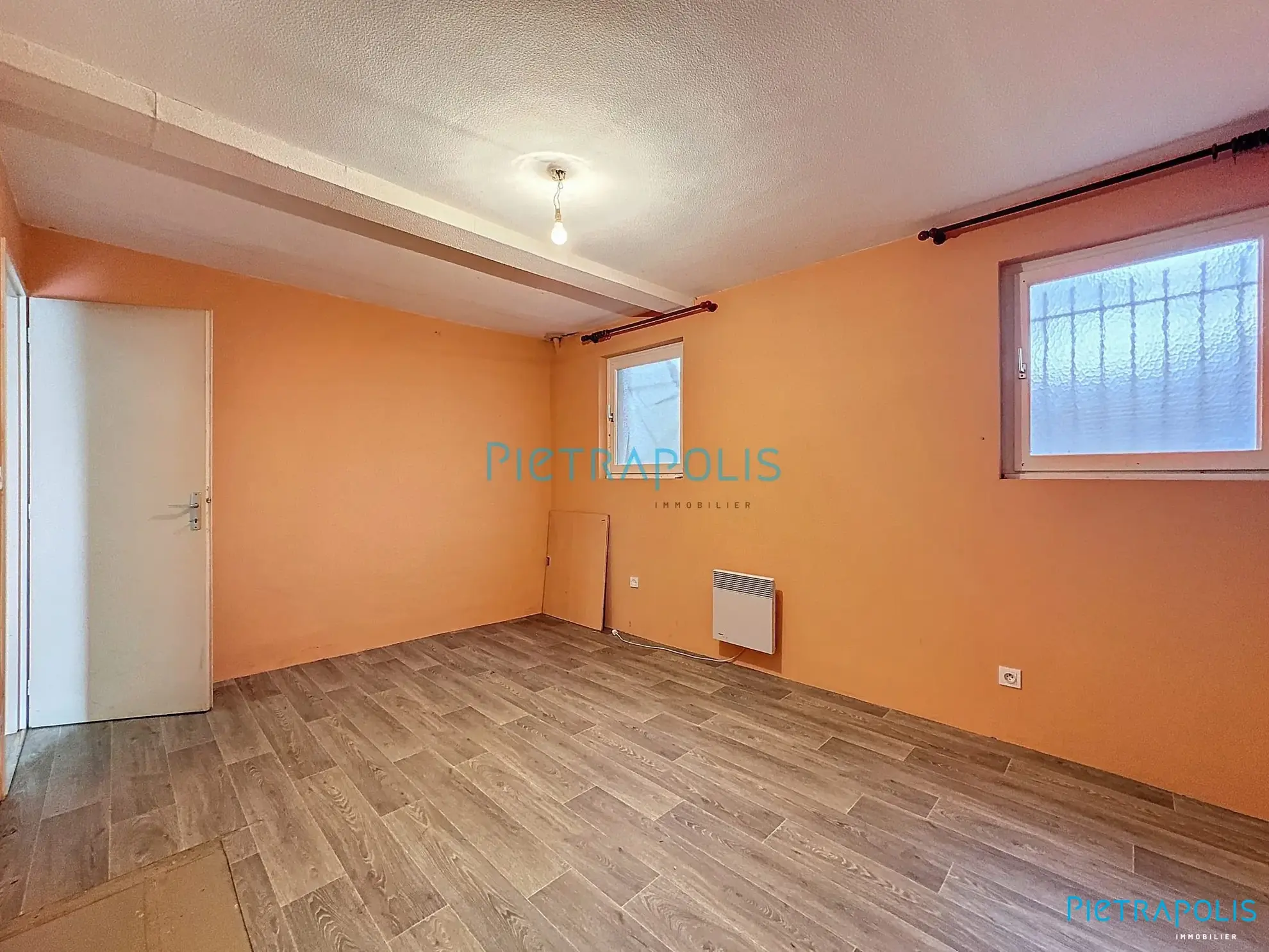 Appartement CIVRIEUX : chambre 2 Appartement T3 de 100 m² avec terrain privatif à Civrieux 