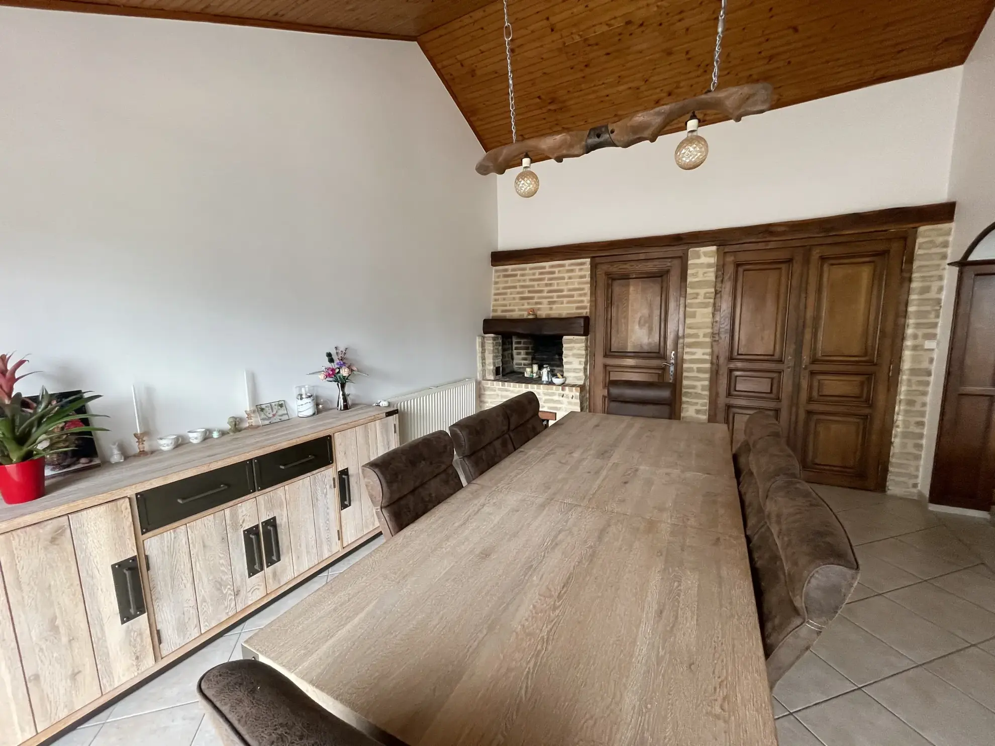 À vendre maison individuelle à Vendeuvre du Poitou de 148 m² avec studio et garage 