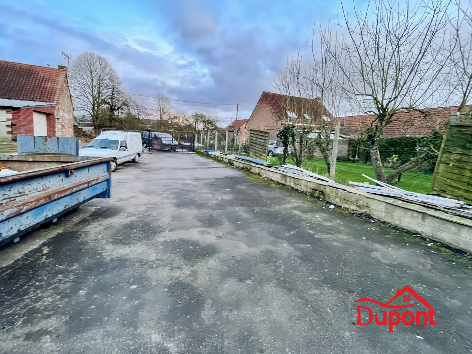 Local commercial à vendre à Englefontaine - Opportunité d'investissement immobilière 