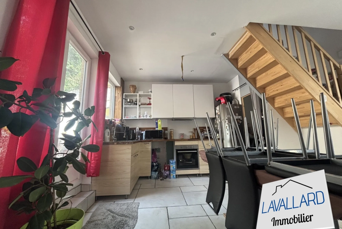 Maison 4 chambres avec garage et cour à Saint-Ouen - Opportunité à saisir 