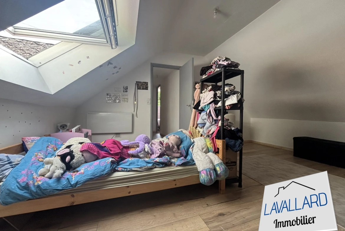 Maison 4 chambres avec garage et cour à Saint-Ouen - Opportunité à saisir 