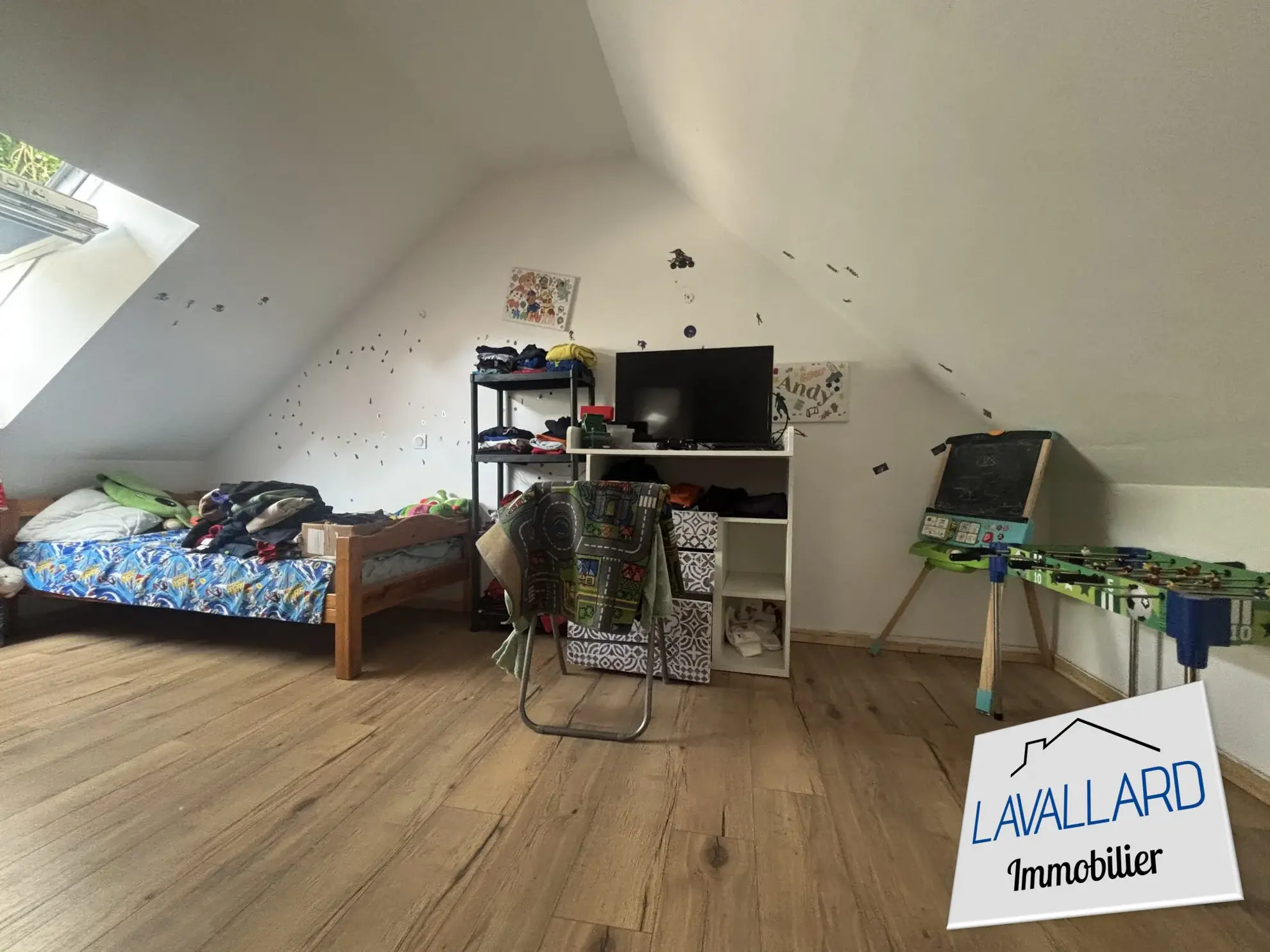 Maison 4 chambres avec garage et cour à Saint-Ouen - Opportunité à saisir 