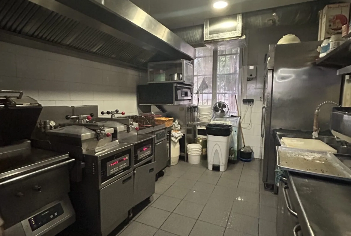 Fonds de commerce de restauration à Issy-les-Moulineaux - Opportunité clé en main 