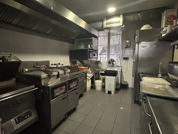 Fonds de commerce de restauration à Issy-les-Moulineaux - Opportunité clé en main