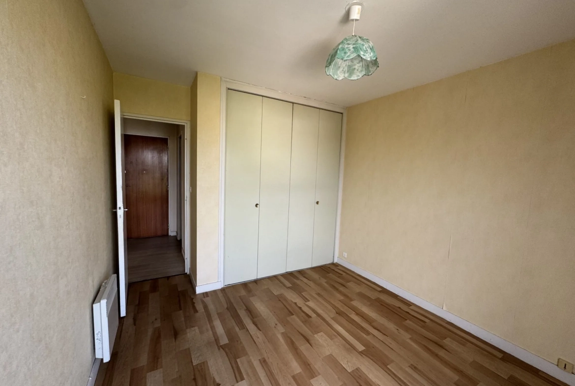 Appartement 3 pièces à vendre à Saintes - Lumineux et pratique 
