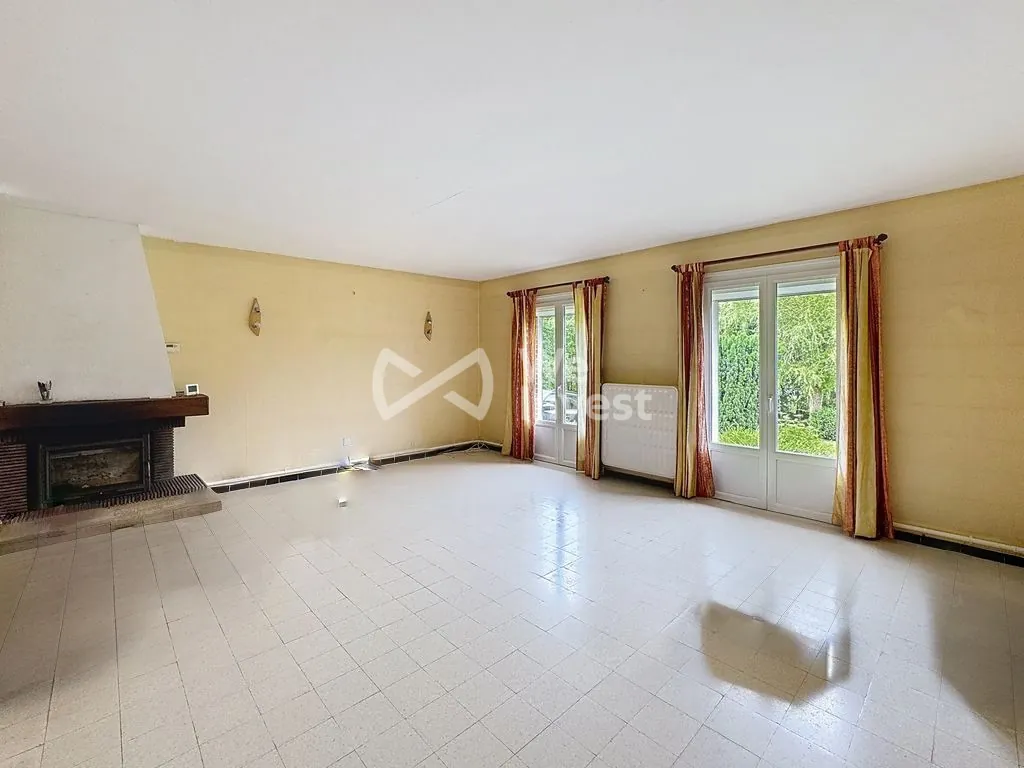 Maison à vendre à Féron – Pavillon avec 6 chambres, terrain de 14 ares, chauffage au gaz 