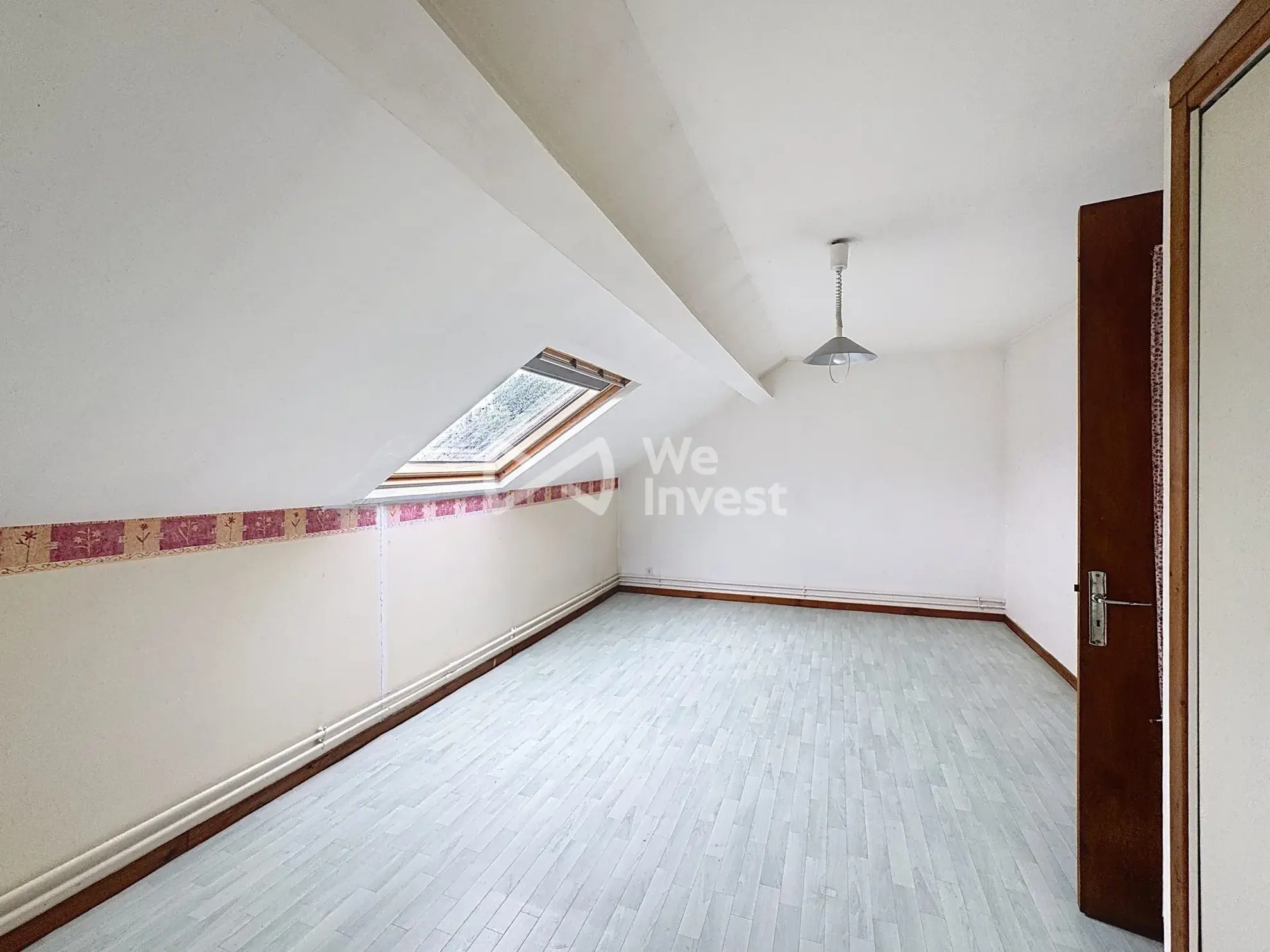 Maison à vendre à Féron – Pavillon avec 6 chambres, terrain de 14 ares, chauffage au gaz 