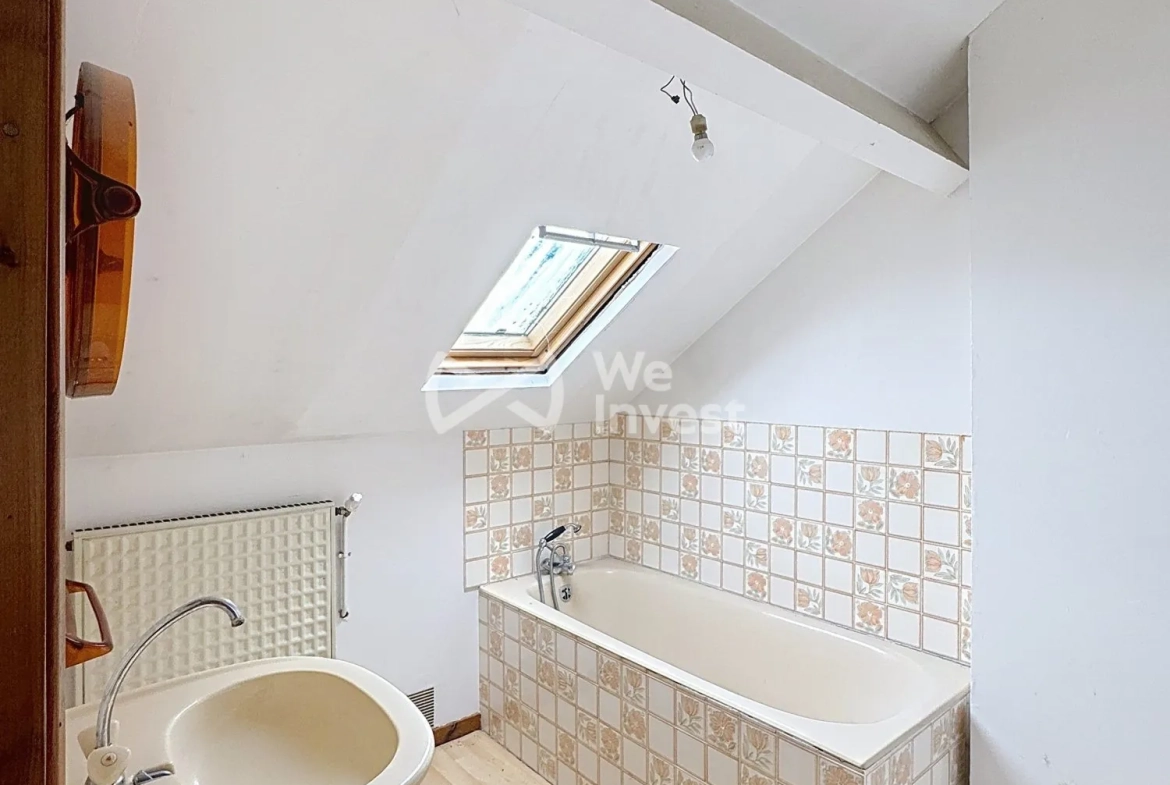 Maison à vendre à Féron – Pavillon avec 6 chambres, terrain de 14 ares, chauffage au gaz 