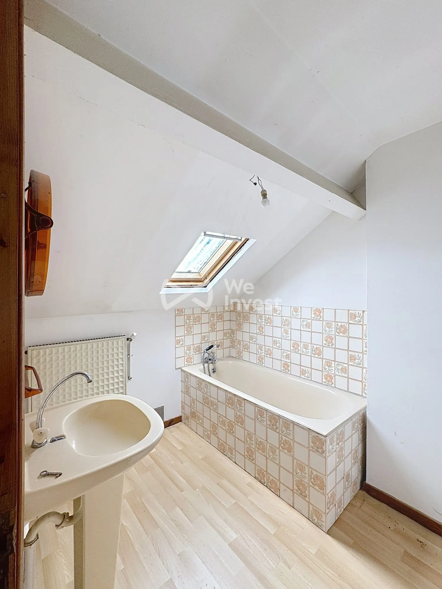 Maison à vendre à Féron – Pavillon avec 6 chambres, terrain de 14 ares, chauffage au gaz 