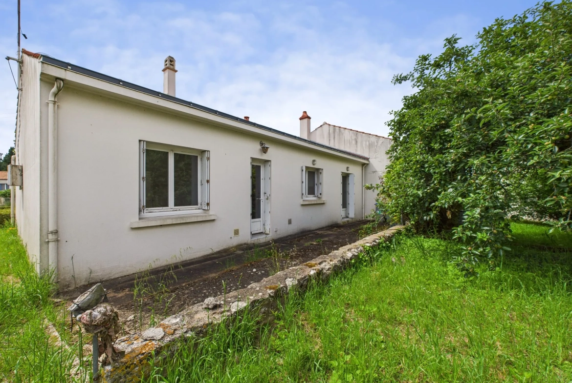 Belle maison de plain-pied avec 4 chambres à Fontenay-le-Comte 