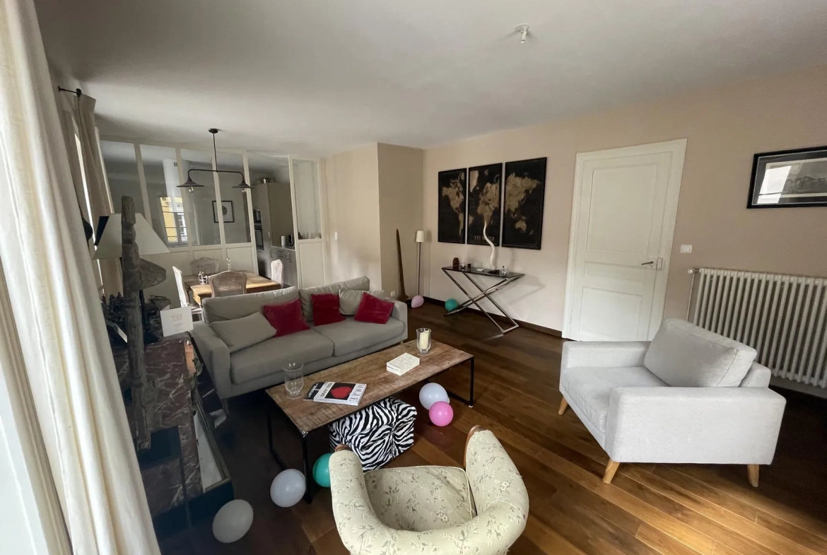 Bel appartement rénové de 206 m² à Remiremont en centre-ville 