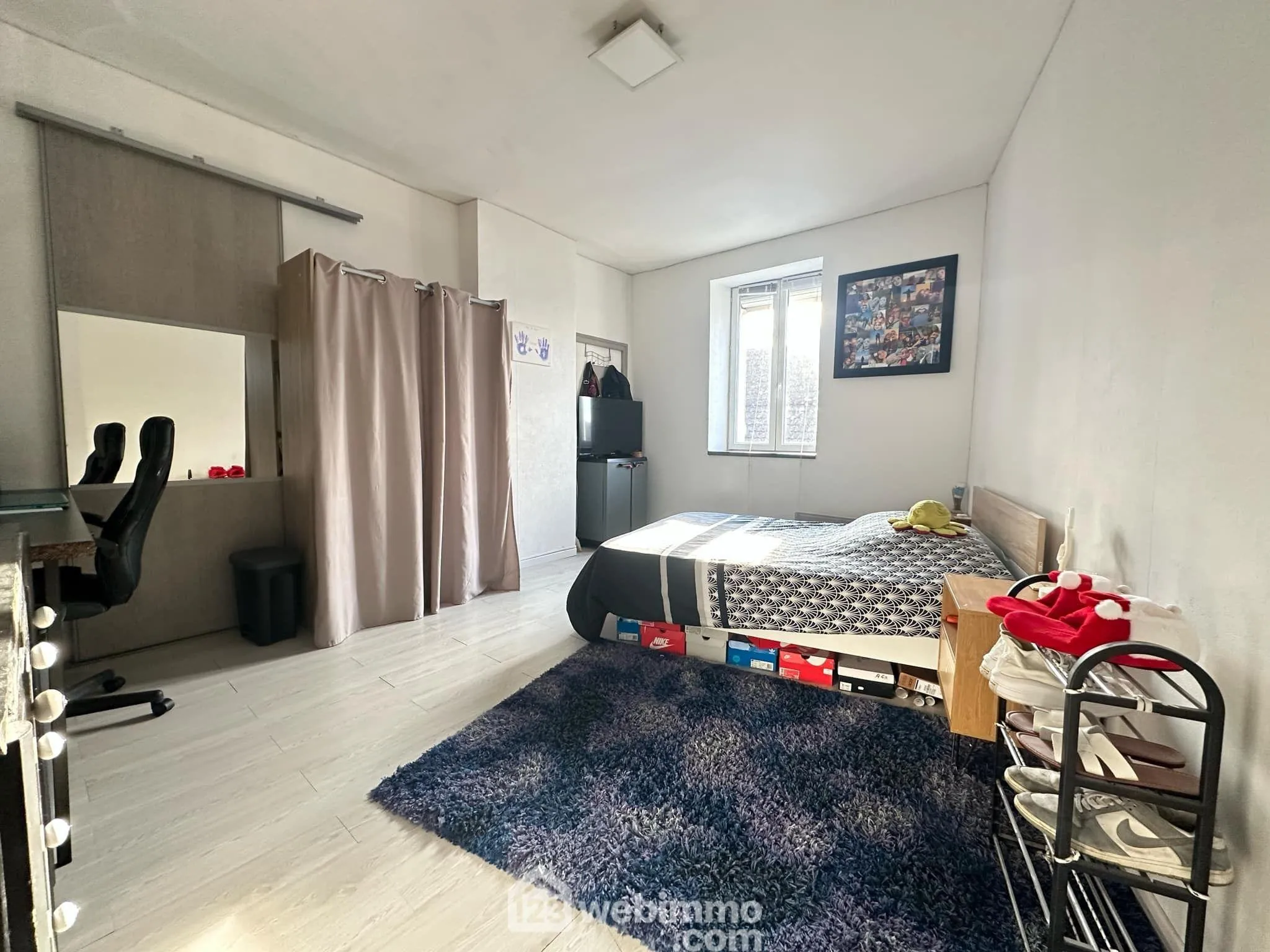 A vendre maison de 181 m² à Saint-Gobain avec 5 chambres, cour et garage 