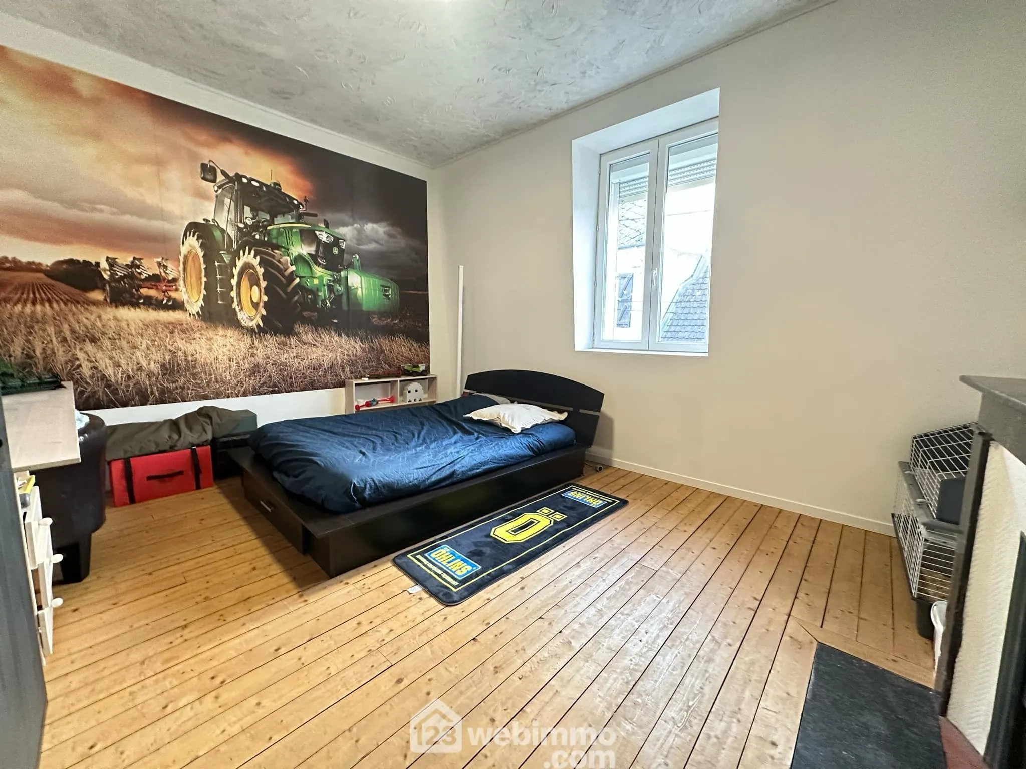 A vendre maison de 181 m² à Saint-Gobain avec 5 chambres, cour et garage 