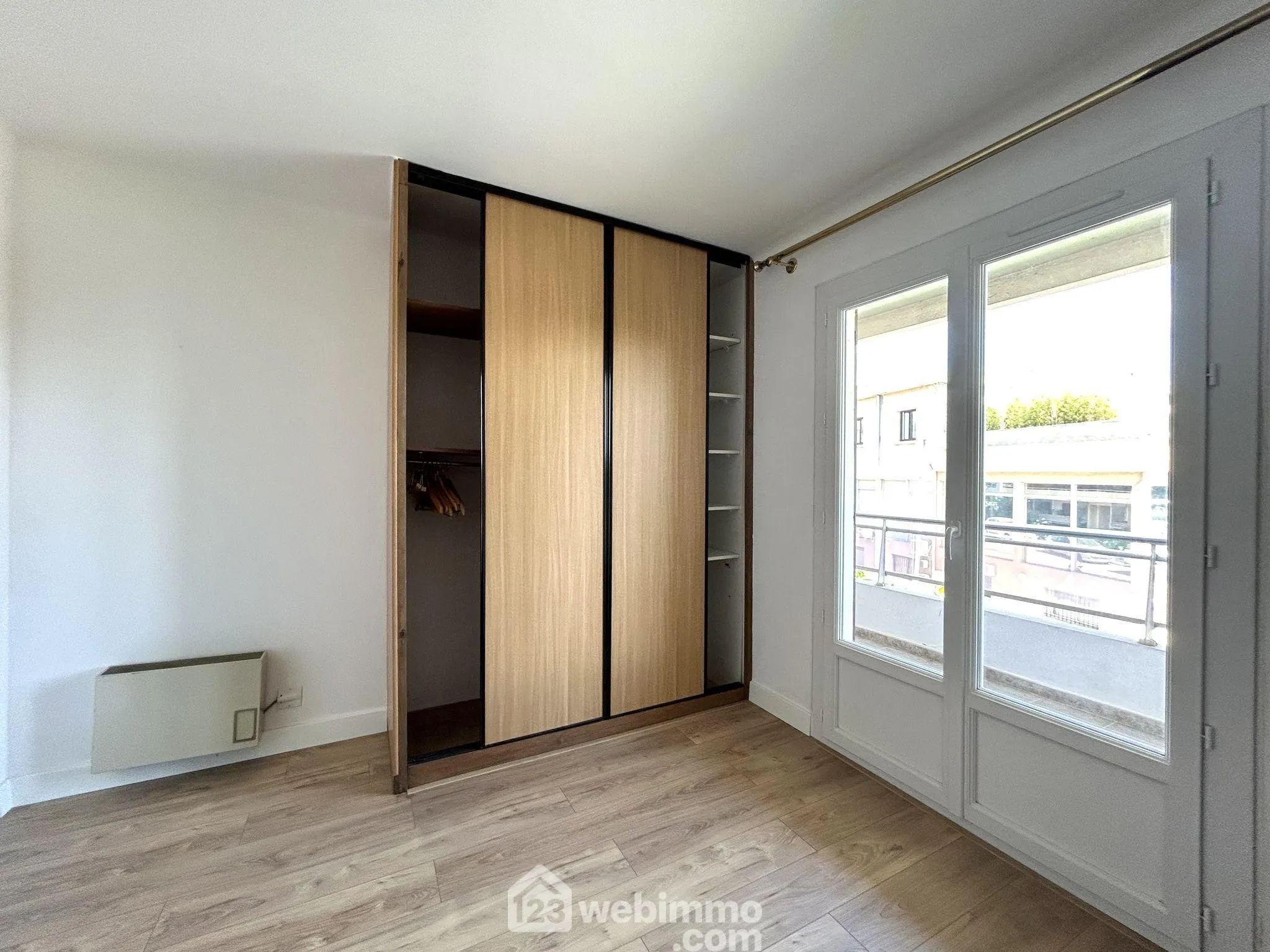 Maison neuve 4 chambres à Pavilly - Confort moderne et faible consommation énergétique 