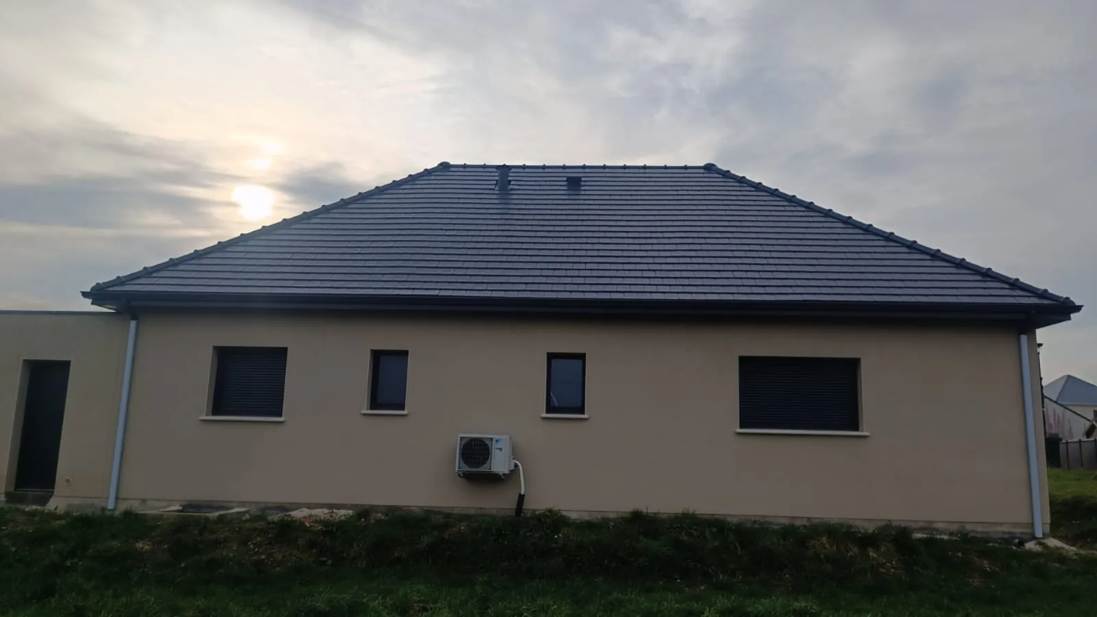 Maison neuve 4 chambres à Pavilly - Confort moderne et faible consommation énergétique 