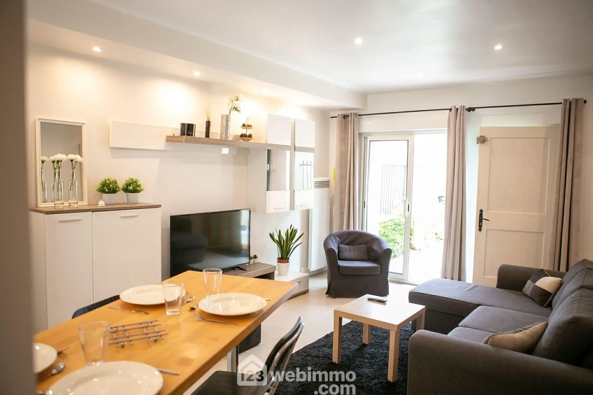 Maison de 65 m² à Milly-la-Forêt avec jardins et parking 